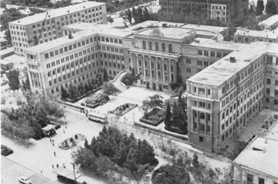 File:Dadaşov_Hüseynov_Bakuu polütehniline instituut_1935.jpg
